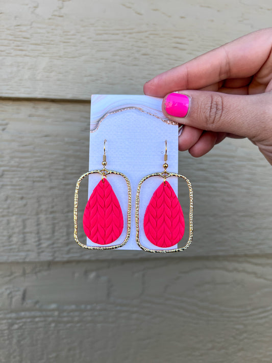 Missy Earrings - Barbie Pink