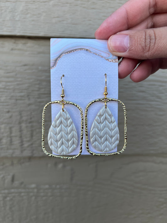 Missy Earrings - Shimmered White