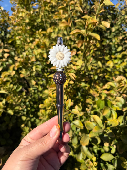 White Daisy Pen